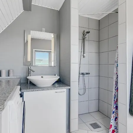 Semesterbostad Awesome In With 2 Bedrooms And Wifi *
